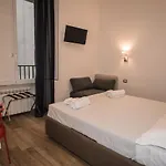 Πανσιόν Mole Adriana 4*