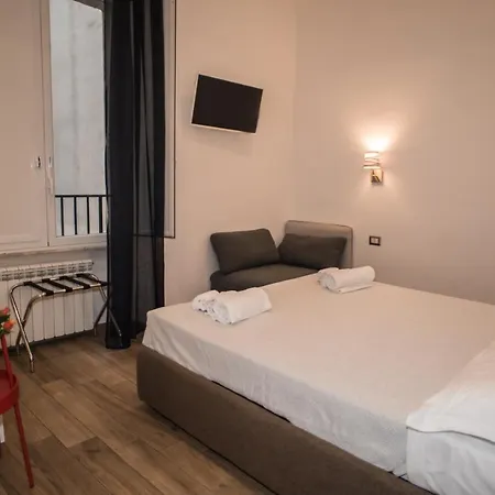 Πανσιόν Mole Adriana 4*